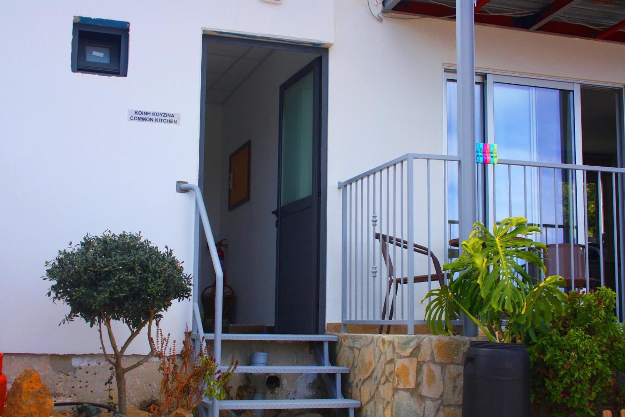 Holiday Apartments,Polynikis Sea-Cret, Pachyammos Exterior photo